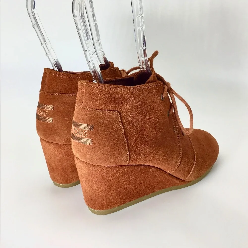 Toms Kala Rust Brown Lace Up‎ Suede Wedge Heels Ankle Boot Booties Women's 7.5